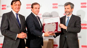Los Procuradores de Madrid premian a la Audiencia Nacional y a la Comisaria Europea de Justicia