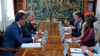 Catalá se reúne con el presidente del Consejo General de Procuradores de España