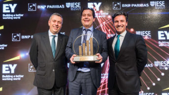Ignacio Rivera, Consejero Delegado de Hijos de Rivera, recibe el Premio Emprendedor del Año 2017 de EY