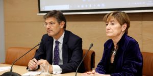 Catalá anuncia en el Pleno de la Abogacía un incremento del 30% de los honorarios de los letrados del Turno de Oficio